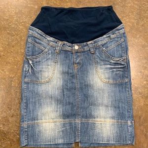 Planet Motherhood maternity skirt size medium
